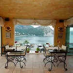 Apartmanhotel Es 2*