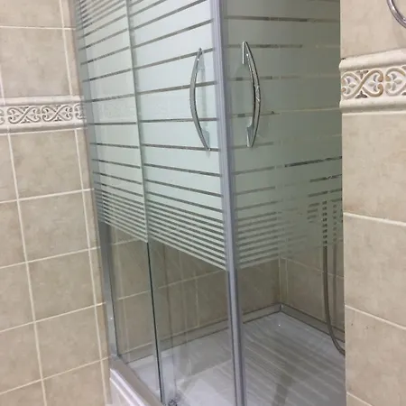 Es アパートホテル トゥルンチュ