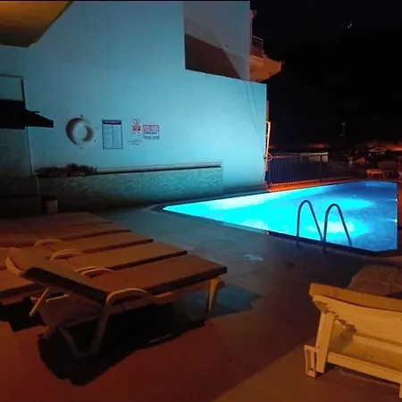 Apart Otel Es 2*